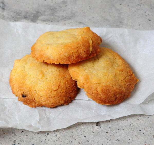 eggless cardamom almond cookies recipe