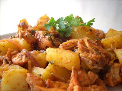 Tandoori Aloo Chicken | Tandoori Chicken with Potatoes Recipe