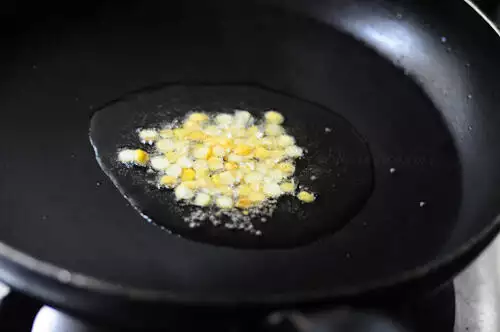 Vazhakkai Podimas-Raw Banana Podimas Recipe