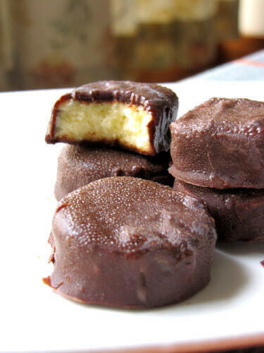Cheesecake truffles recipe, cheesecake bites dipped in chocolate Cheesecake truffles recipe, cheesecake bites dipped in chocolate