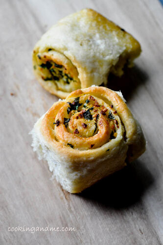 Garlic Pull-Apart Rolls Recipe, Eggless Garlic Rolls Garlic Pull-Apart Rolls Recipe, Eggless Garlic Rolls