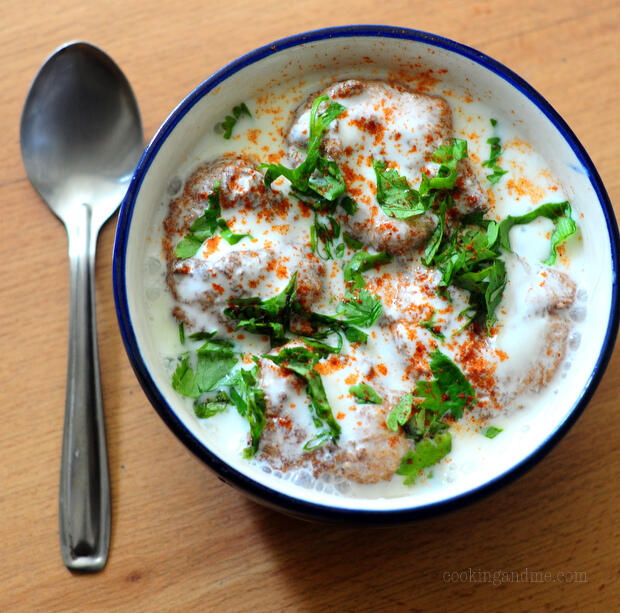 South Indian Dahi Vada - Thayir Vadai - Curd Vada Recipe South Indian Dahi Vada - Thayir Vadai - Curd Vada Recipe