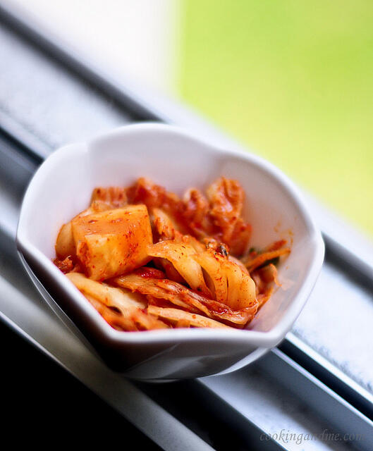 Vegetarian Kimchi Fried Rice (Kimchi Bokkeumbap) Recipe