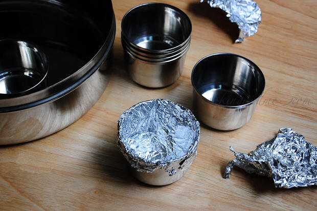 Make your own muffin / cupcake cups