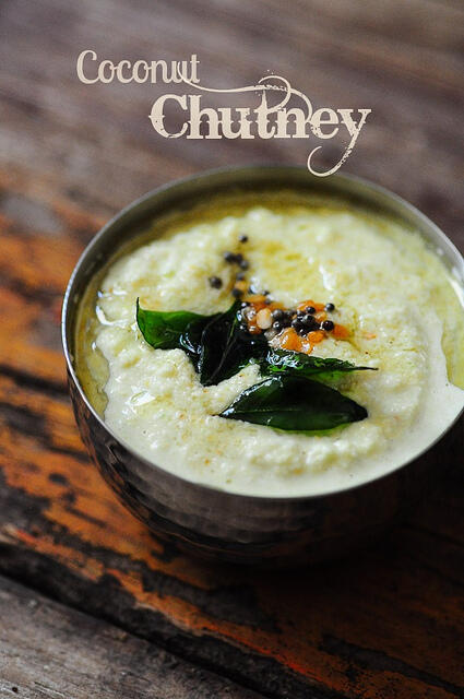 Tamil Hotel-Style Coconut Chutney-Thengai Chutney Recipe