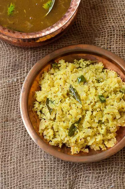 Cabbage Thoran Recipe - Kerala Cabbage Curry with Coconut for Onam Sadya Cabbage Thoran Recipe - Kerala Cabbage Curry with Coconut - Onam Recipes