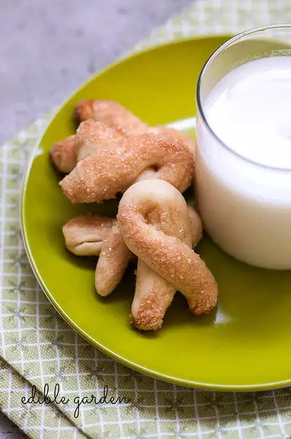 Torcetti Cookies Recipe - Mini Torcetti or Italian Twisted Cookies Recipe Torcetti Cookies Recipe - Mini Torcetti or Italian Twisted Cookies Recipe