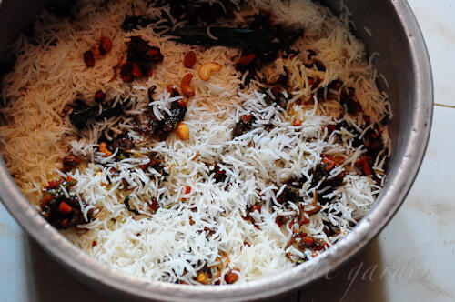 how to make layered chicken biryani