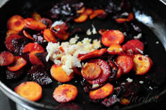 Carrot Beetroot Stir Fry - Carrot Beetroot Mezhukkupuratti Recipe carrot beetroot stir fry - carrot beetroot mezhukkupuratti recipe