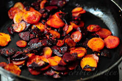 carrot beetroot stir fry - carrot beetroot mezhukkupuratti recipe