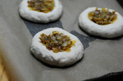 bialys-chew bread rolls with onion filling