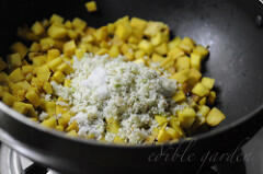 Breadfruit Thoran - Kadachakka Thoran - Kerala Thoran Recipes kadachakka thoran - breadfruit thoran recipe
