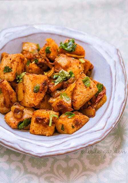 tawa idli recipe, how to make spicy tawa idli recipe