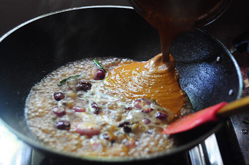 ullipaya pulusu recipe (reddiar vatti pulusu) ullipaya pulusu recipe (reddiar vatti pulusu)