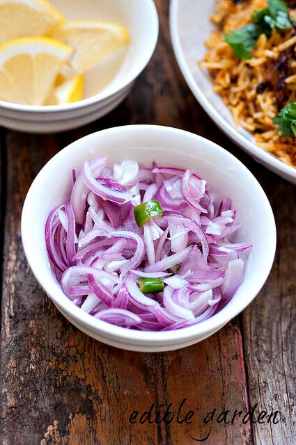 onion challas-kerala sarlas salad recipe
