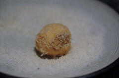 coconut ladoo-coconut laddu-easy diwali sweets coconut ladoo-coconut laddu-easy diwali sweets-9