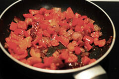 Red Capsicum Chutney Recipe - Red Chutney with Capsicum red capsicum chutney-red bell pepper chutney-4