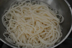 pad thai-vegetarian pad thai noodles recipe-2