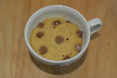 chocolate chip cookie in a cup-microwave choc chip cookie-7