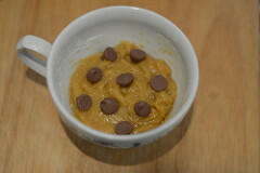 chocolate chip cookie in a cup-microwave choc chip cookie-6