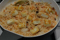 tomato paneer pulao recipe, how to make tomato paneer pulao