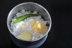 Cauliflower Green Peas Curry with Coconut, Step by Step Recipe cauliflower green peas coconut curry recipe