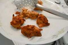 Ulli Vada Recipe - Kerala-Style Onion Vada Recipe step by step Ulli vada onion vada recipe, Kerala tea time snack-7