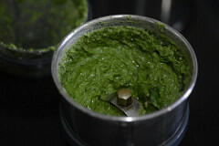 how to make walnut basil pesto recipe-5