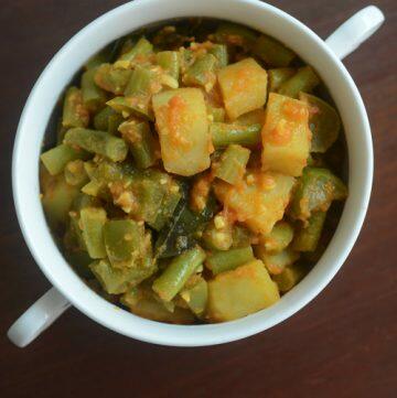 aloo beans recipe, how to make pressure cooker aloo beans (opos recipes)