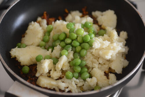 bread potato rolls recipe, bread rolls with spicy potato filling