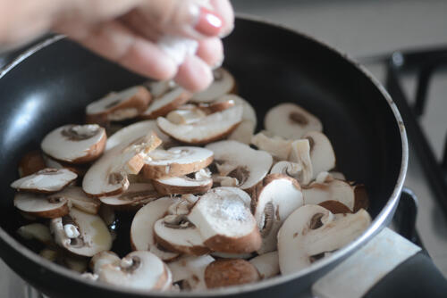 spinach mushroom frittata recipe step by step