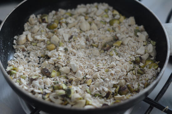 oats and dates ladoo healthy diwali sweets